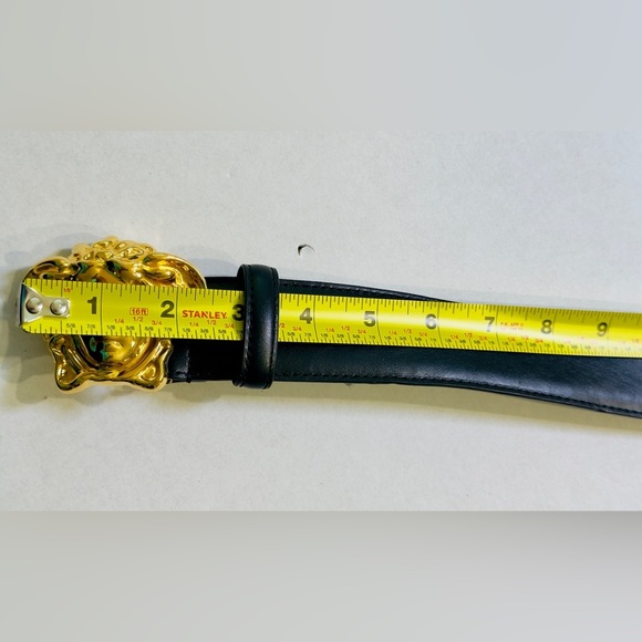 Versace La Medusa Greca Buckle Leather Belt Black 100 Cm DCU4140 Size 34 - Picture 15 of 16